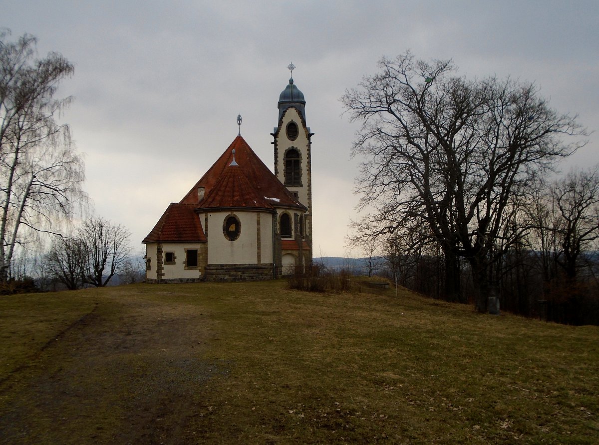 Březnové šlápoty