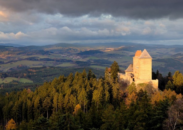 Kašperk láká na středověký
zážitek „na vlastní kůži“