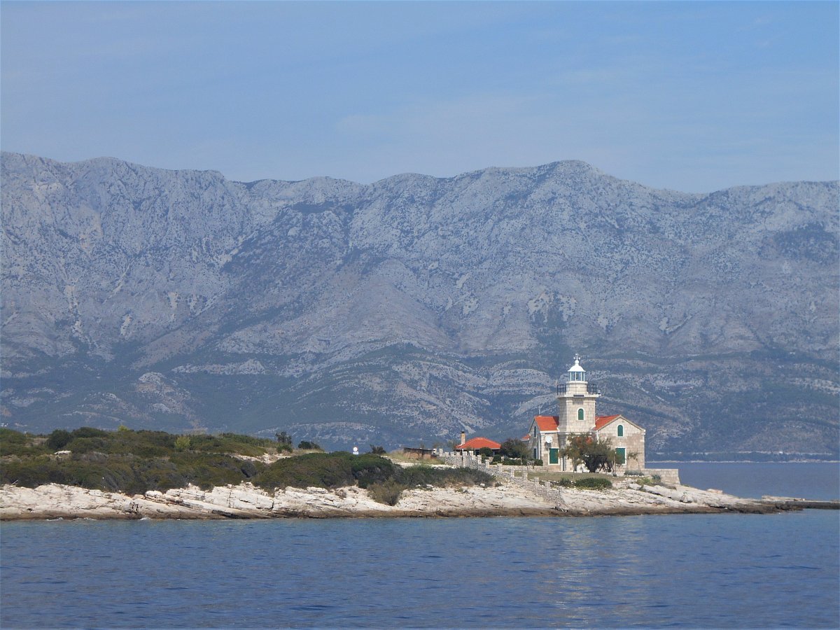 Ostrov Hvar - městečko Sučuraj