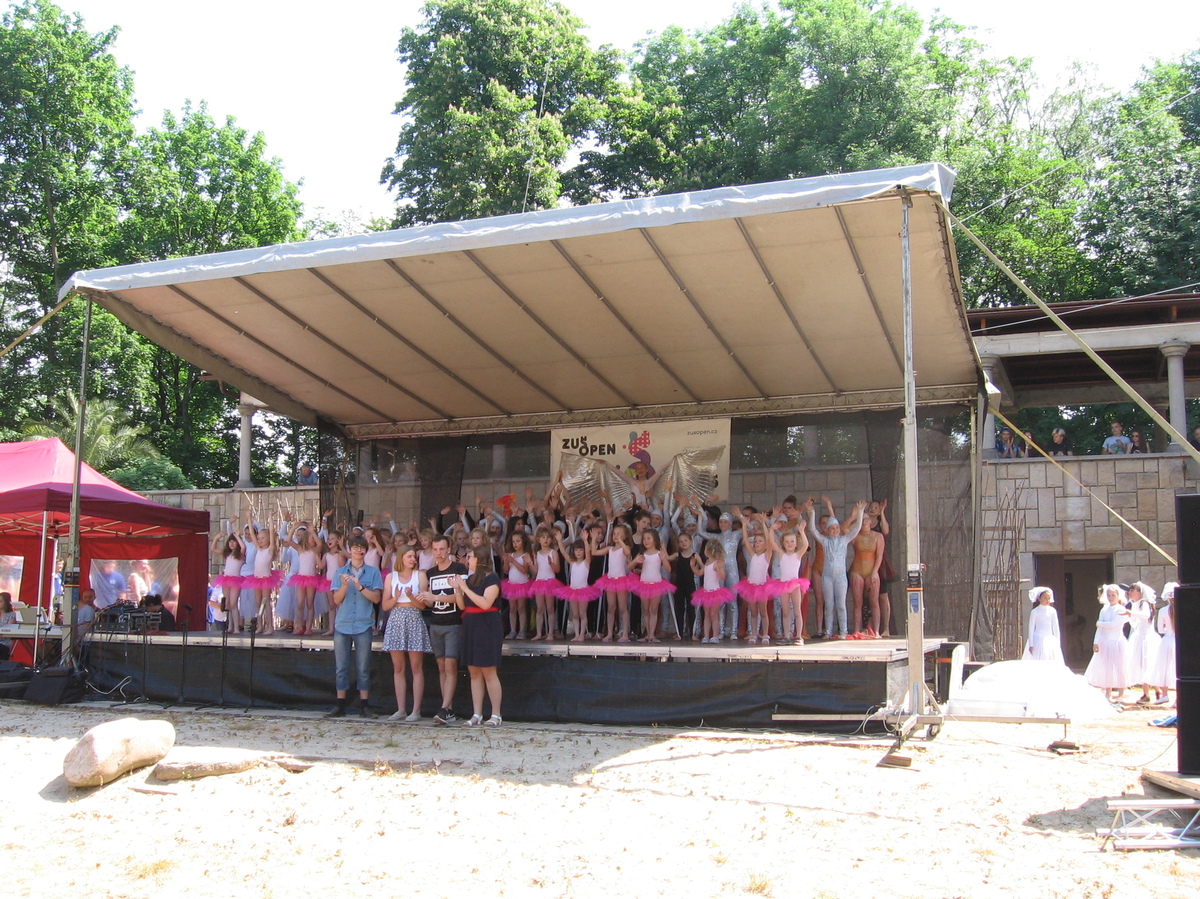 ZUŠ OPEN        Dvůr Králové nad Labem