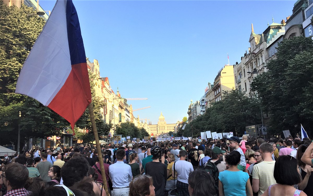 POZNÁMKA: Nespoléhejme jen na stát, za svůj život jsme odpovědni sami