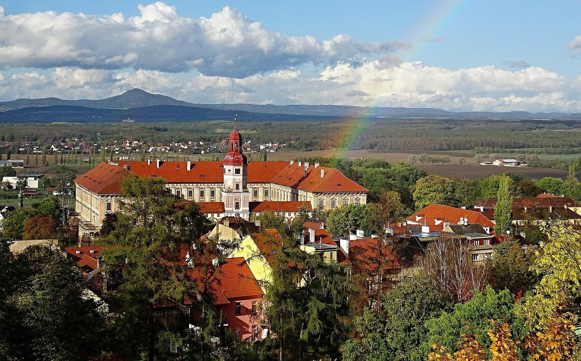 Hrado-zámecká turistika 