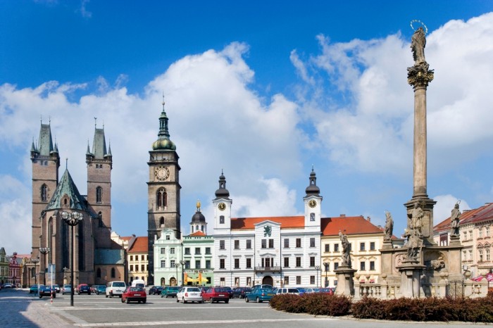 Hradec Králové a Jihlava. 
Kraje dlouhověkosti.