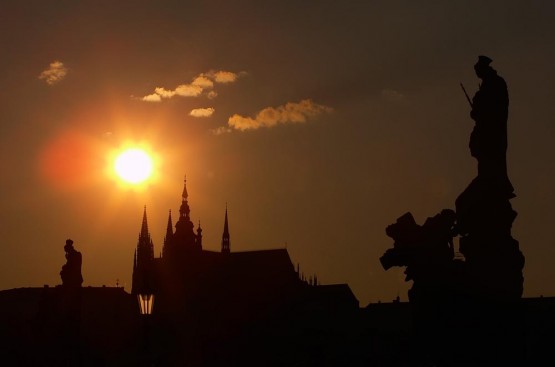 Je tady zimní slunovrat,
"řádná" zima a noc nocí