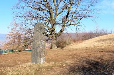 03-03-menhir-u-chmu.jpg