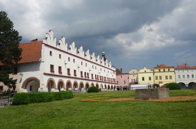 07-namesti-od-zamku.jpg