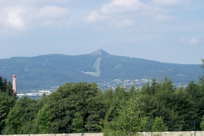 Pivovarský komín pod  Ještědem