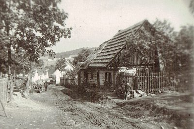 3 Pravonín ulice - asi kolem roku 1930.