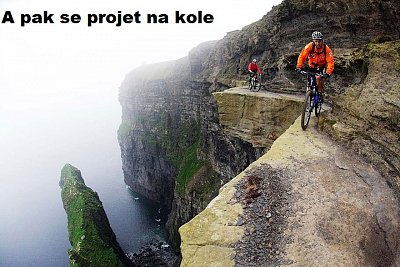 94-a-pak-se-projet-na-kole.jpg