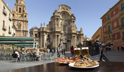 Aperitivo en Plaza Belluga Murcia CUL Joaquín Zamora.JPG