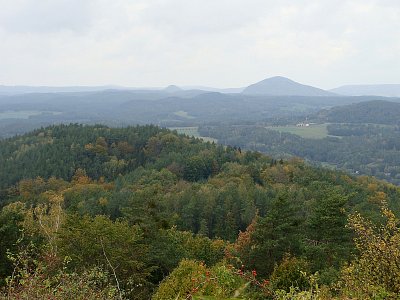 Vlhošť a Ronov dnes z Nedvězí*