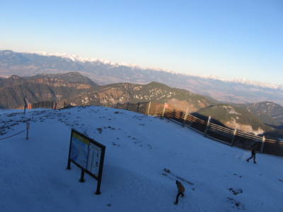 V pozadí Vysoké Tatry