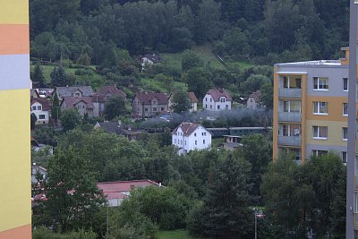 Starý vláček jede z Děčína do Benešova nad Ploučnicí