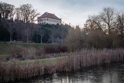 Místodržitelský letohrádek (nyní knihovna Národního muzea)