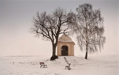 Prosinec_LIbuše Hvězdová_Kaplička.jpg