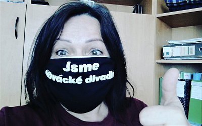 Roušky Jsme Slovácké divadlo!.JPG