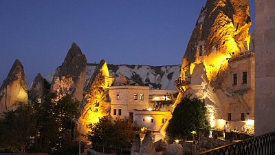 cappadocia-1773474_1280.jpg