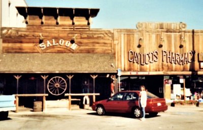 cayucos-salon.jpg