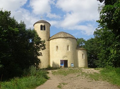 Rotunda v červenci 2024