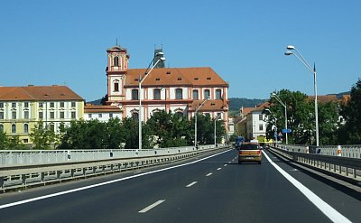 Vjezd do Litoměřic přes most