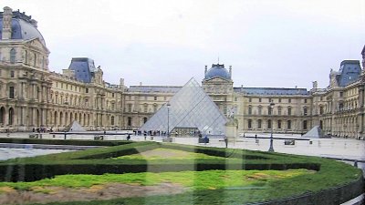 img-0200-louvre.jpg