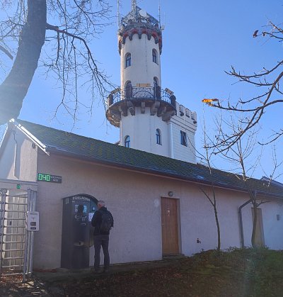 Vstup na rozhlednu je bohužel zavřený