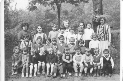 Foto ze školky roku 1965, já a bratr