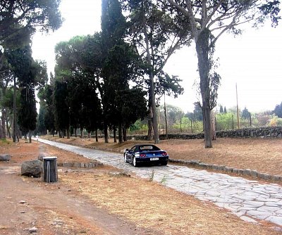 img-3828-masserati-na-via-appia.jpg