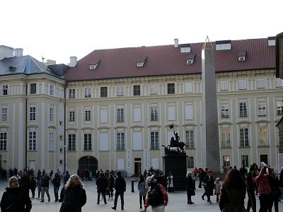 sv. Jiří a Obelisk na III. nádvoří