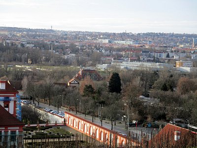 pohled k Trojskému zámku a k zoo