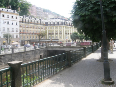 karlovy-vary-podle-vody.jpg