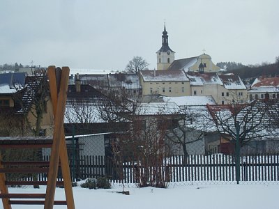 Bližší pohled na Olešnici od dětského hřiště