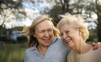 Průzkum: 89,6 % českých žen potvrzuje, že diskuze o menopauze je klíčová pro pohodlnější zvládání hormonálních změn