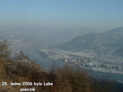 zamrzle-labe-28.-ledna-2006.jpg