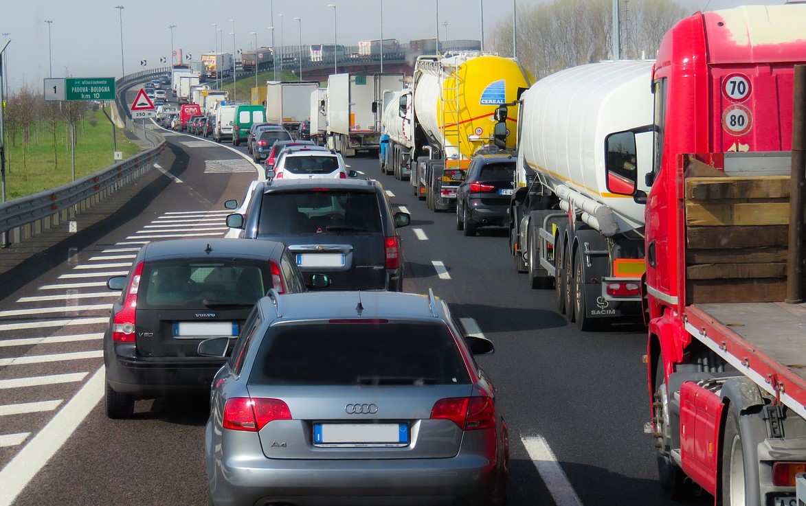 Jak se vyrovnat se stresem při řízení ve vedru? 