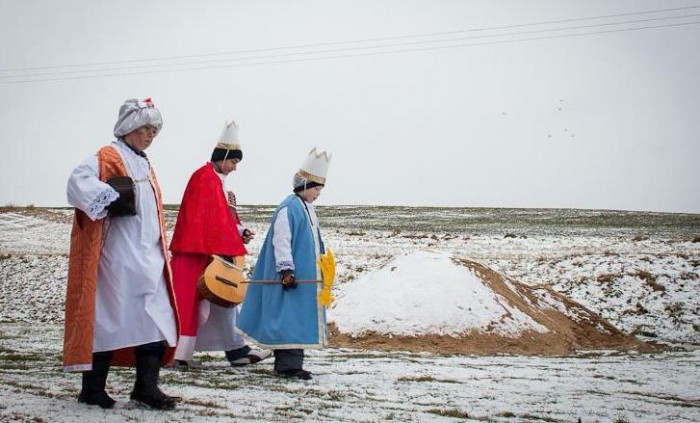 Koledníci tříkrálové sbírky
vyjdou do ulic již potřinácté