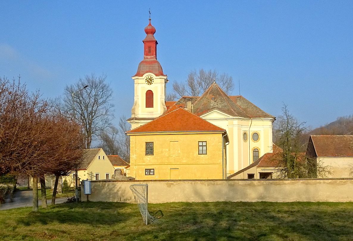 První letošní kroky ode vsi ke vsi